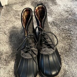 Black and grey with a hint of white Duck Boots. Worn twice very warm